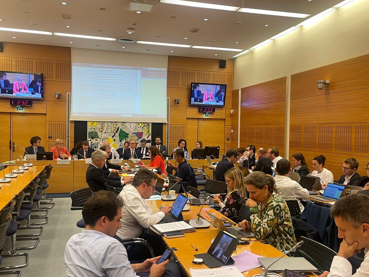 ALehenanff's tweet image. #SREN @AssembleeNat 

Étude du titre III du projet de loi sur l’espace numérique ce matin en commission spéciale aux côtés du Ministre @jnbarrot @midy_paul @LamiraultLuc 

Des clarifications et ajouts necessaires pour coller au plus près du #DataAct