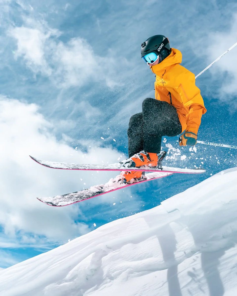 FairmontCLL's tweet photo. Whoโs ready to make the jump into ski season? โท๏ธ
In just a few short weeks the chairs will be turning for the first turns of the season! Ski More, Save More this year with our best ski offer ๐ https://t.co/8n1gxgM3QN
๐ธ: via IG @chris.foote.photo #AdventureHere #WeLoveWinter https://t.co/CnpnHBDAos