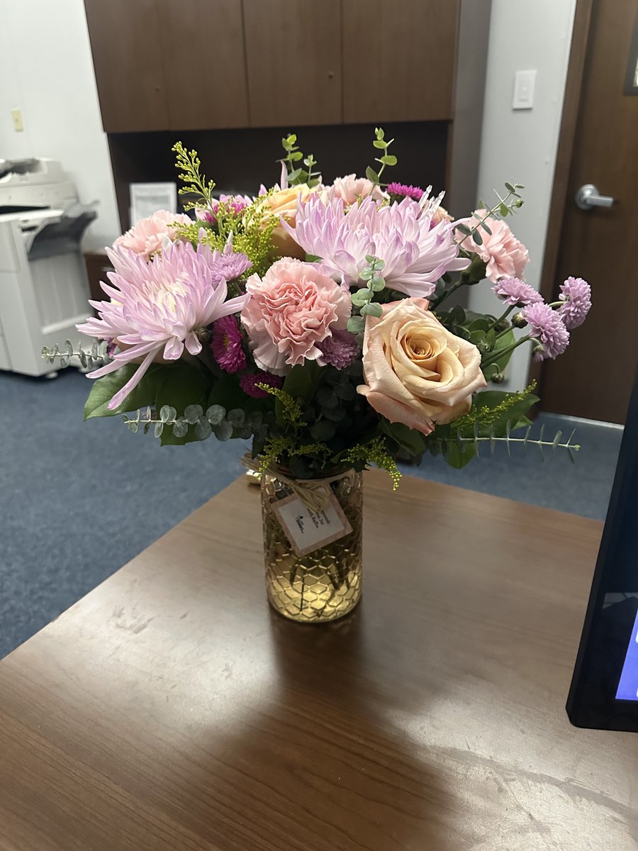 Walking into the office to see these beautiful flowers on my desk. Received flowers from my Bestie for my Birthday. Blessed to call <a href="/lynettewsocial/">Lynette White</a>  my dear friend. Grateful for our friendship. Love ya!❤️