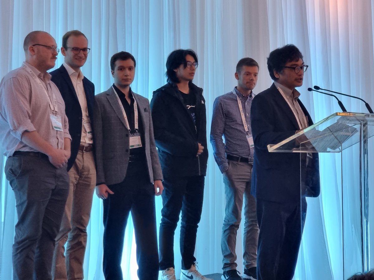 WarwickTHz tweet media