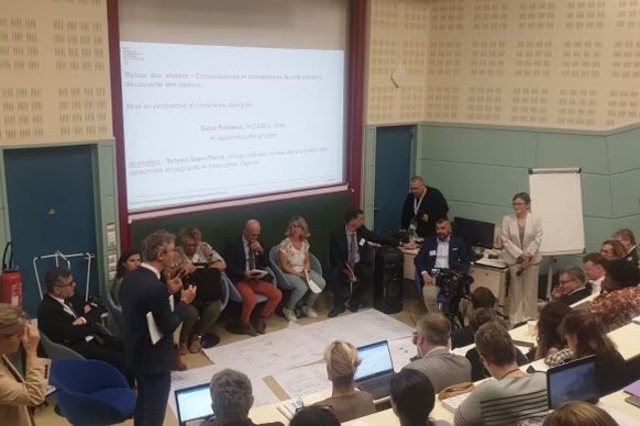 RLaganier's tweet photo. Formation des référents académiques « découverte des métiers » #PNF afin de mieux accompagner les établissements et les élèves au collège dans leur connaissance des métiers et la construction d'un parcours dégagé de toute forme d'autocensure ou de stéréotype @EdouardGeffray https://t.co/i9txmNwsak