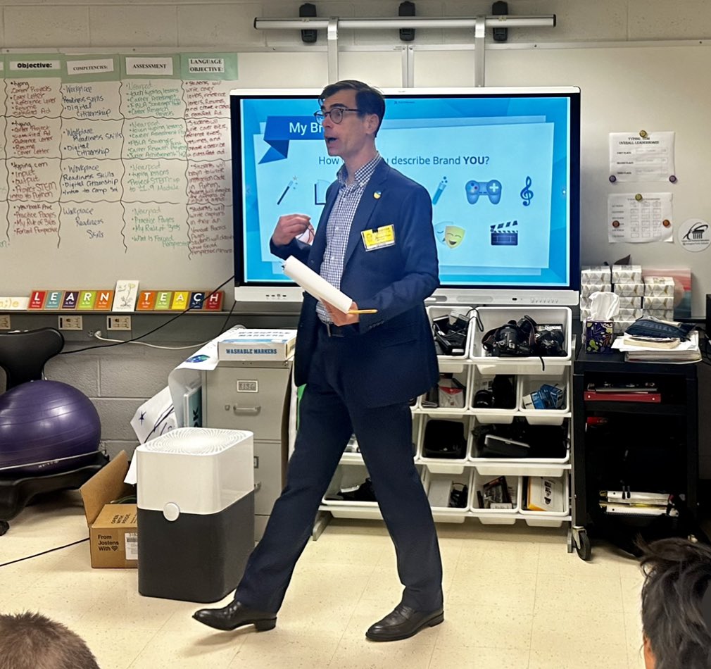 BusEdFun4U's tweet image. The WMS Business Education students worked with Mr Piper from Junior Achievement today, where they learned about personal brands and career clusters. The students began to create their own personal logos and research careers. @BoykinBryan #WnEverything