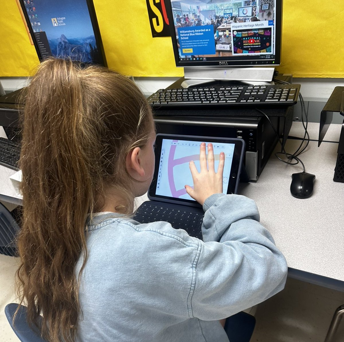 BusEdFun4U's tweet image. The WMS Business Education students worked with Mr Piper from Junior Achievement today, where they learned about personal brands and career clusters. The students began to create their own personal logos and research careers. @BoykinBryan #WnEverything