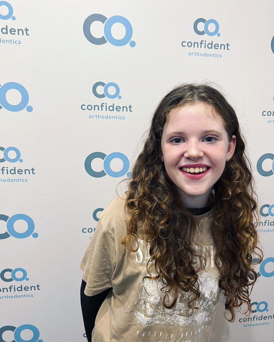 ConfidentOrtho's tweet photo. From the start of her journey to the dazzling finish, Anabella's transformation has been nothing short of amazing. 🌟 Here's to beautiful smiles and the journeys that make them possible! 😁🎉 #SmileTransformation #BraceFreeAndHappy https://t.co/xHxBnPQs15
