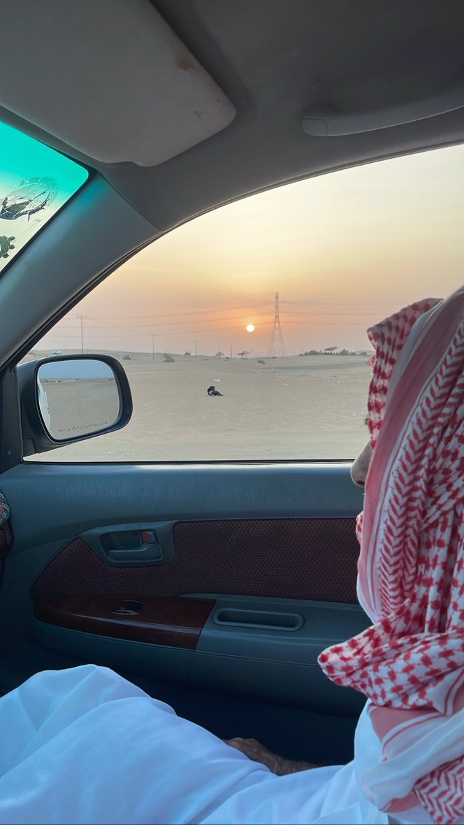 AljohaniYazed's tweet photo. مساء الهدايا 🤍 https://t.co/FCWLsm6fGB