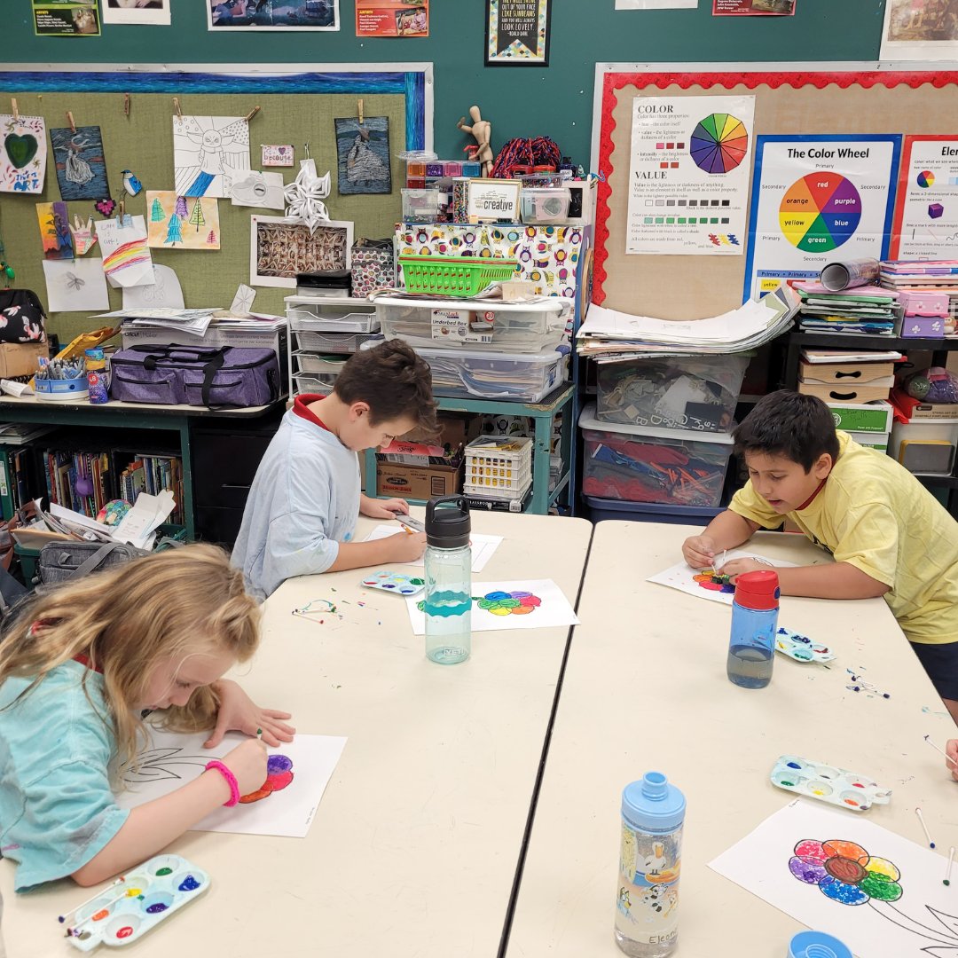 stannerockhill's tweet photo. Seurat paints with dots! Art Club students learned about Pointillism by using cotton swabs to create their own masterpieces!
#wearestanne #stannestrong https://t.co/vOMox7pjc1