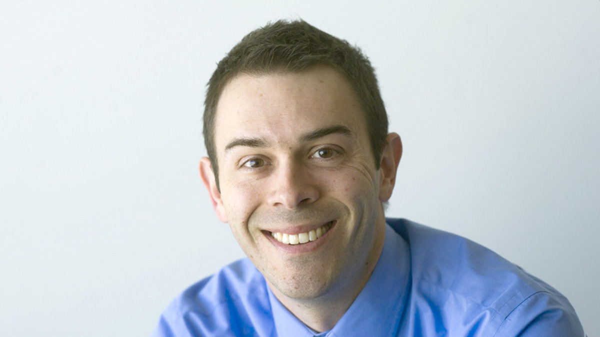 🎉 Congrats, Dr. Gareth Dutton for being named the director of the new Behavioral and Social Sciences Program which will develop, evaluate and apply behavioral interventions to prevent and manage chronic diseases! #UABPreventiveMedicine! 👏