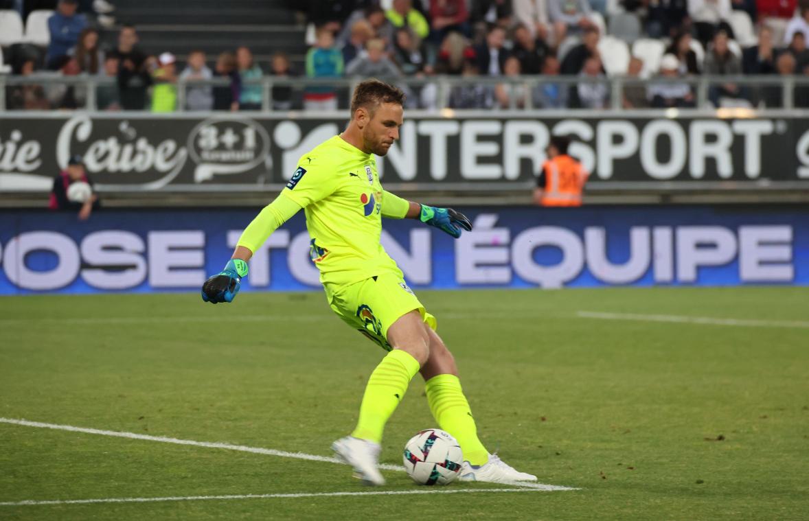 CourrierPicard's tweet photo. #Football #Amiens
@AmiensSC : Régis #Gurtner incertain https://t.co/IR25GKoS59 https://t.co/0fbAKHATJo