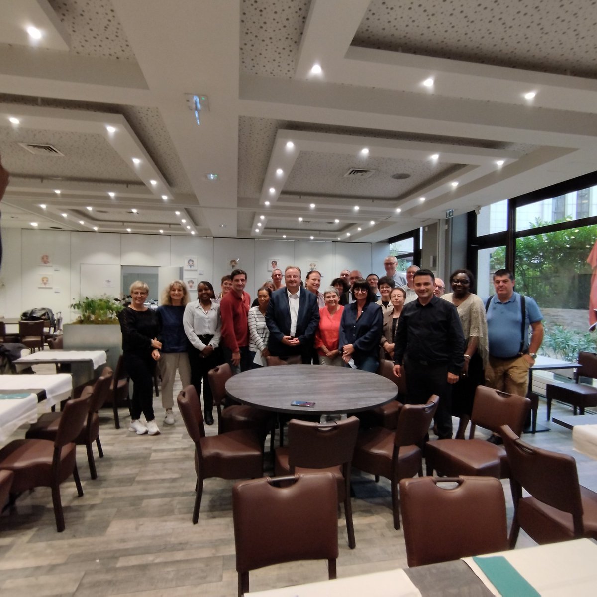 ROTH_CFECGC's tweet photo. Parce que le handicap nous concerne tous et parce qu’il nécessite de travailler collectivement avec l'ensemble des fédérations et des unions régionales, la @CFECGC a lancé les travaux avec un réseau handicap renouvelé !
Plus de 30 personnes  rassemblées activant le progrès ! 👏 https://t.co/GHPInTt7yx
