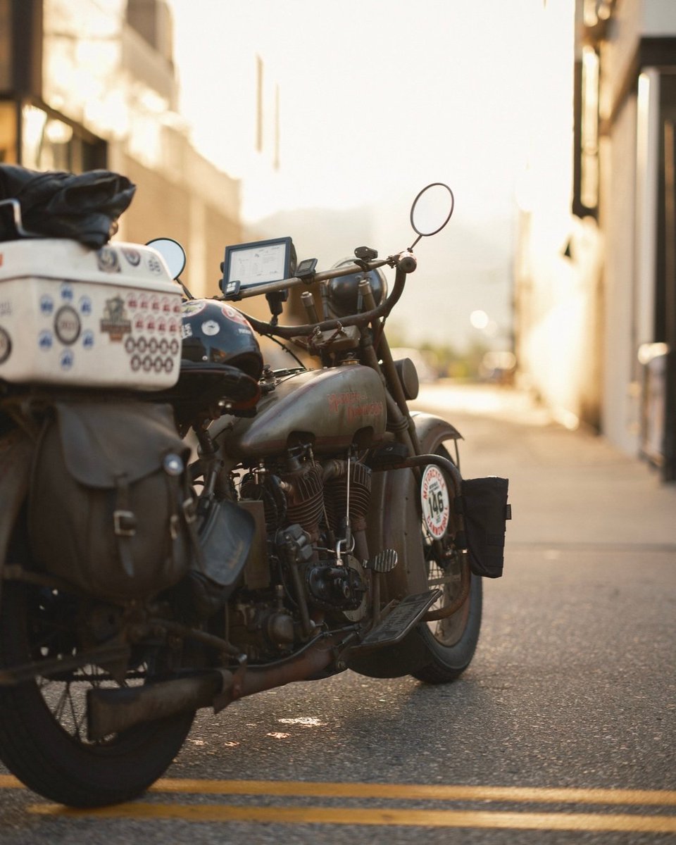 Road Warrior

#fujigfx100s  #fujix #fujicamera #fujixlovers #fujigfx #myfujifilmlegacy #fujifilm_street #fujixpassion #fujimag
#harleydavidson #vintageharley #vintagemotorcycle