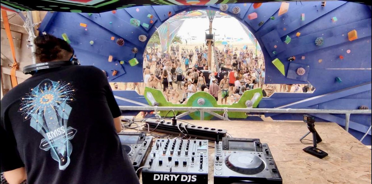 Nikolay_Sabchev's tweet photo. Free Earth Festival pics from my gig 🔊❤️🚀

#psytrance #trancemusic #psychedelic #psytrancefestival #psytranceworld #djkundalini #psytribe #freeearthfestival2023 #freeearthfestival #bmss #bmssrecords https://t.co/JxIVOfWx6i