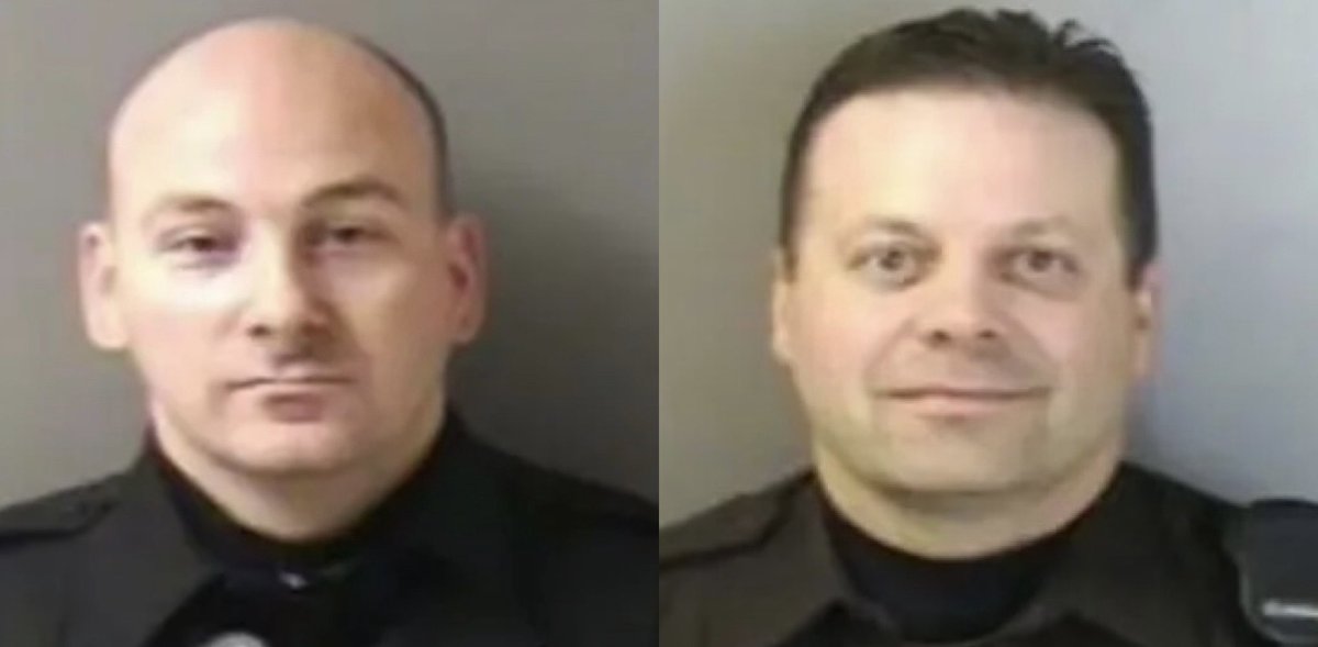davenewworld_2's tweet photo. 2 veteran cops in Michigan were arrested after assaulting a 14-year-old who was handcuffed in the backseat of a police cruiser. Derek Reed was charged with child abuse. Alan Weir was charged with neglect of duty. These thugs beat up a literal child with their body cams on. https://t.co/wSpKTFSL47