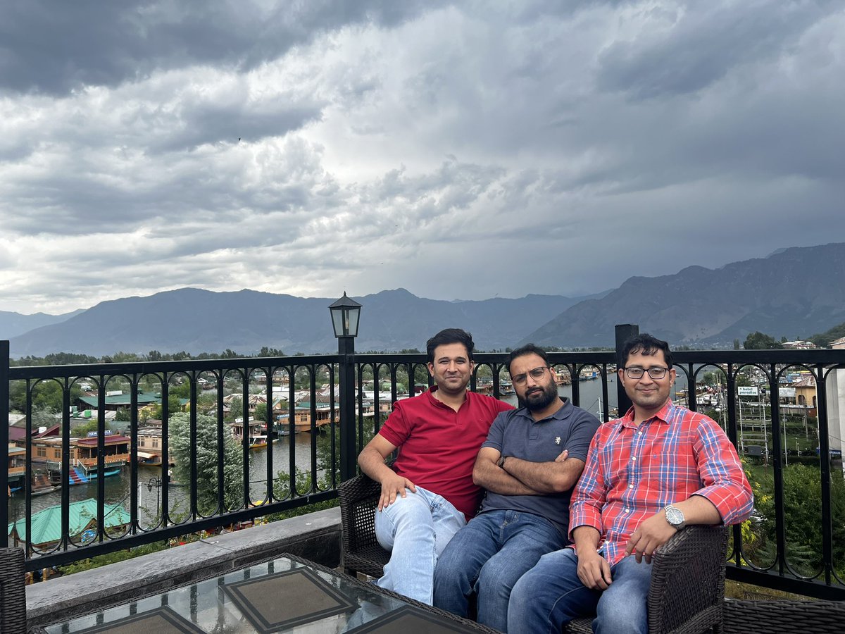 dr_naikoo's tweet photo. @Samaanlateef @DrIqbalSaleemM1 @arshadkema Here he is with us enjoining some eternal movements of live. The memories will remain etched in our hearts for ever. #drdeepak https://t.co/Cq1v3r96gj