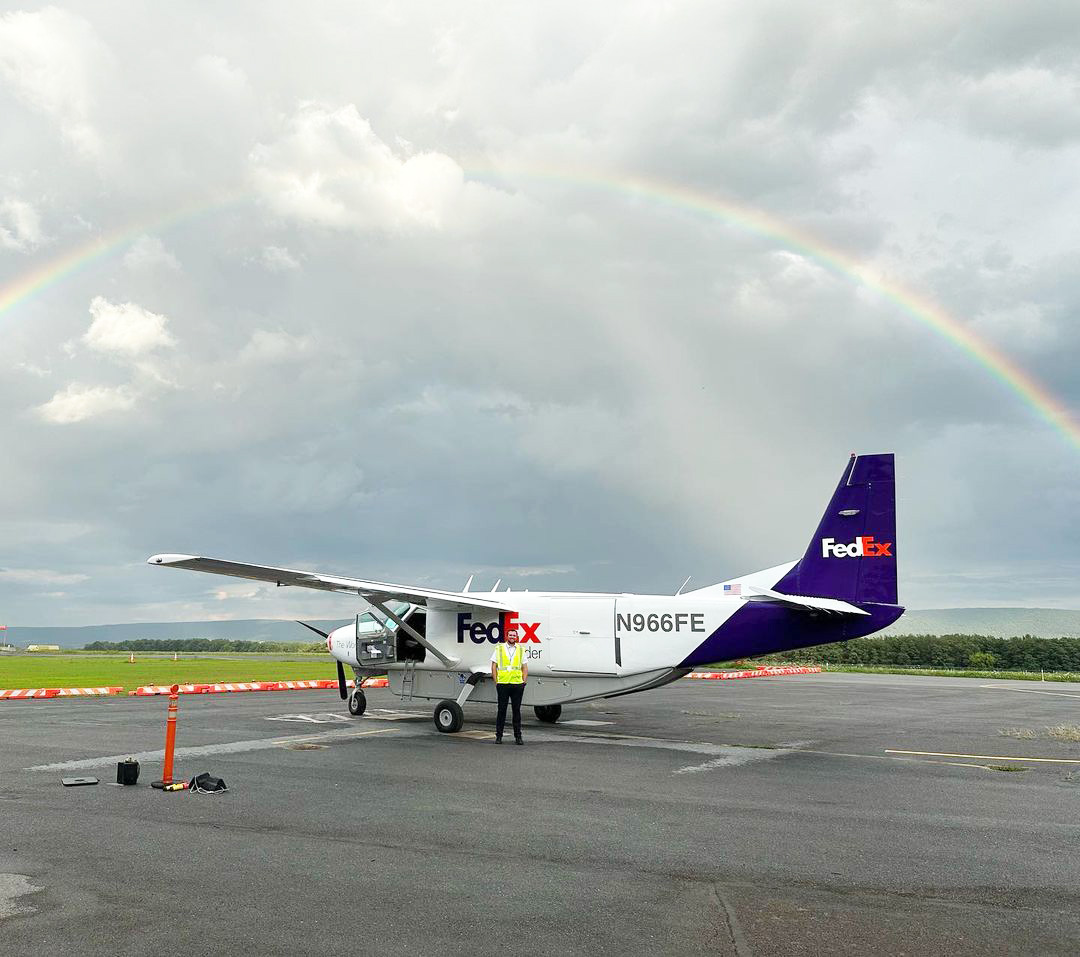 Wiggins_Airways's tweet photo. You can't ride a rainbow, but a plane might be the next best thing🌈✈️

📍: C208 in State College, PA
Photo by: Captain Jack Wathen https://t.co/g7fi9ms7fM
