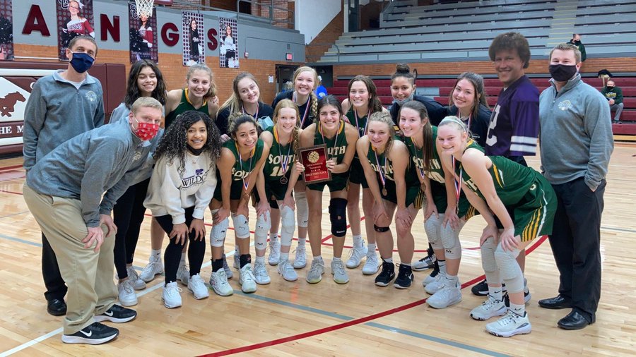 Crossover Chronicles Podcast (@crossovrchron) on Twitter photo In Today's Episode we have <a href="/JustinEbert/">Justin Ebert</a> of Salina South High School. Coach Ebert is our first women's coach on the Pod. Coach Ebert talks about the difference between coaching boys and girls and how his girls have bought into his defensive system!youtu.be/dfbys3QAksA In Today's Episode we have <a href="/JustinEbert/">Justin Ebert</a> of Salina South High School. Coach Ebert is our first women's coach on the Pod. Coach Ebert talks about the difference between coaching boys and girls and how his girls have bought into his defensive system!youtu.be/dfbys3QAksA