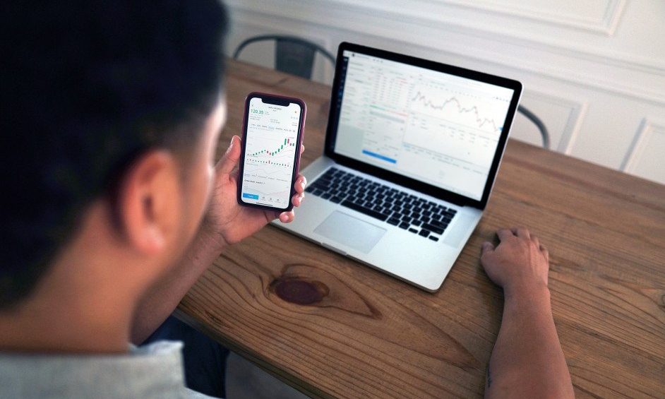 Accredited Investor vs Qualified Purchaser: What’s the Difference? securities.io/accredited-inv…