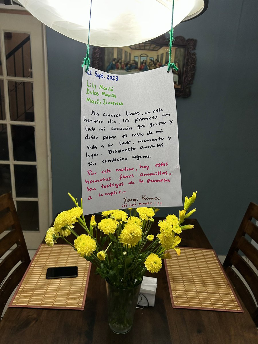 winefohl's tweet photo. Tan temprano y mi papá ya nos hizo llorar 🥲😩❤️‍🩹 https://t.co/JX9MrGl0Li