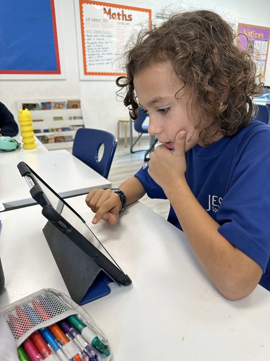 JESSPrimaryYR5's tweet photo. Who said that learning spellings has to be boring? Not Year 5! Today, we have had lots of fun playing a variety of spelling games on ‘Spelling Shed’ to help us master this week’s spellings! #JESSPriEnglish https://t.co/Dtb90MK26M