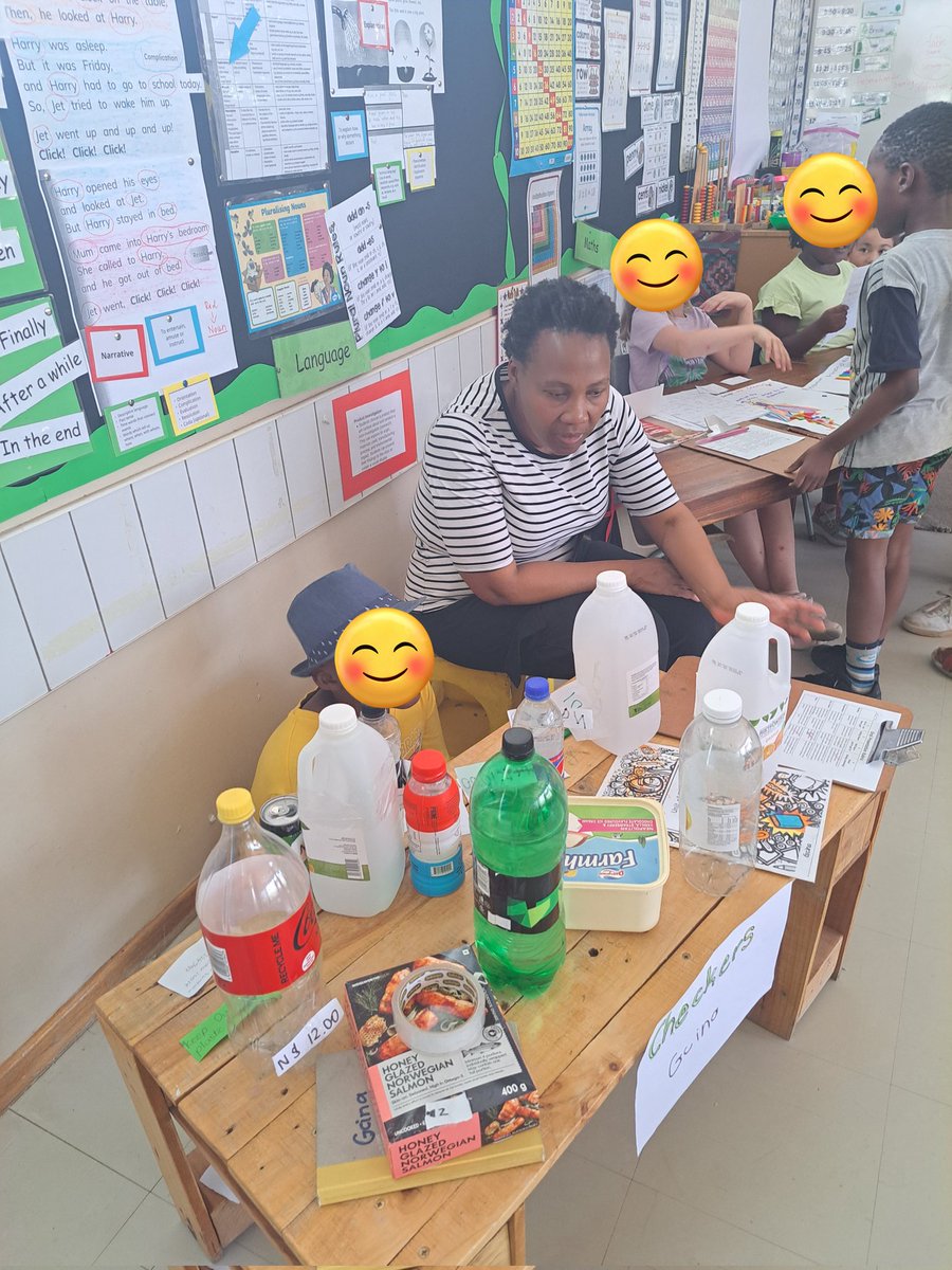 becia1978's tweet photo. First Learning Celebrations in Grade 2. Ss inquired about different  products and their processes. They used explanation  text features to support their research. #learningAtWis #pypchat #literacy https://t.co/QZAgFH477c