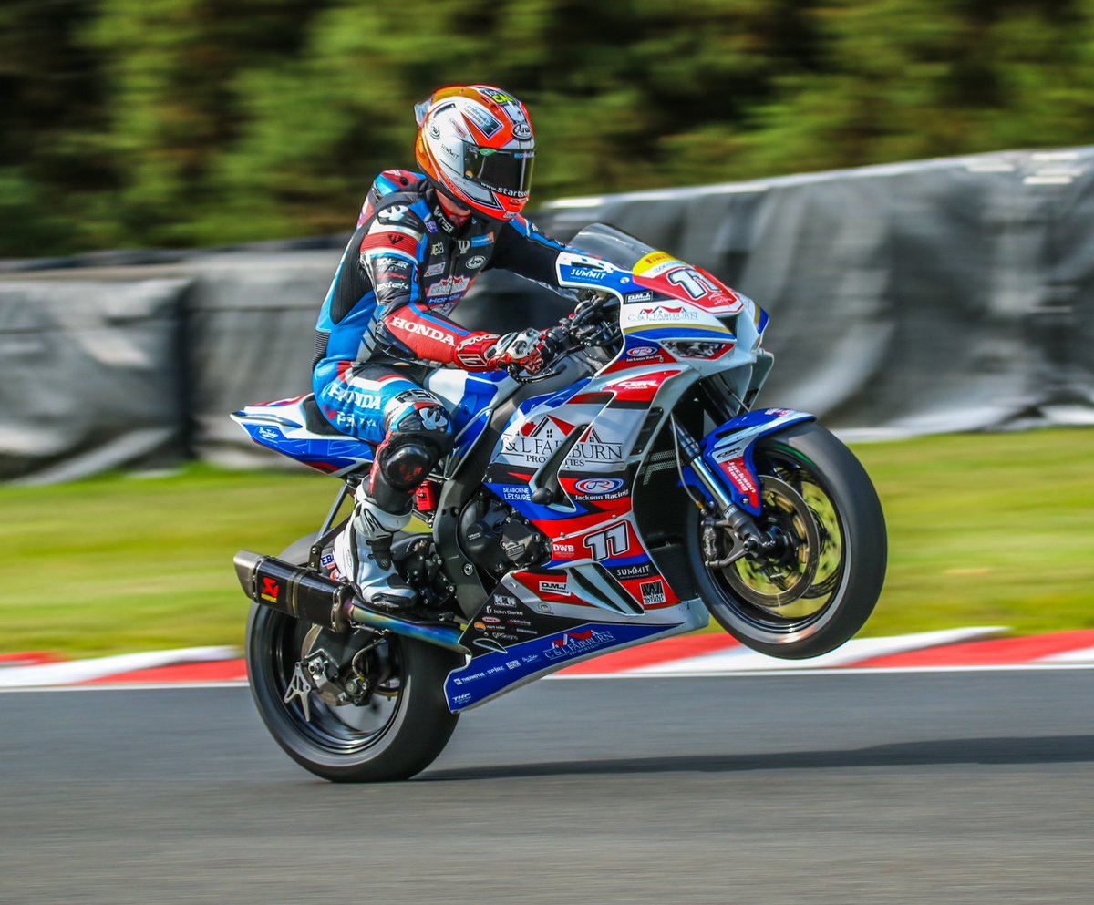 Might start posting here more, may as well start with a wheelie pic 🕺 #oultonpark #bsb