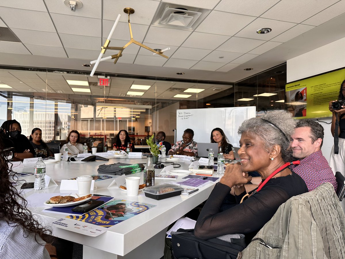 We’re excited to kick off our Project Storyboard advisory council with @WilliamPennFdn. Project Storyboard focuses on drafting a new plot for Philly’s youngest readers. #earliteracy #phillyreaders