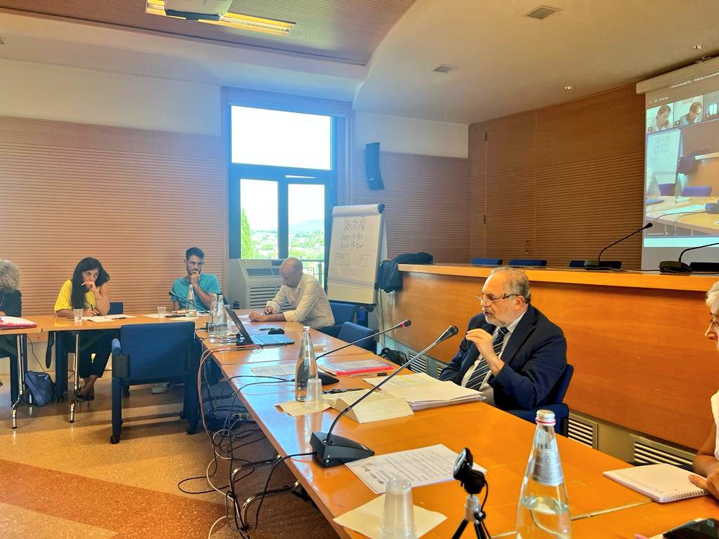 IAL_Nazionale's tweet photo. Con il contributo del Prof Pier Antonio Varesi su #formazione_professionale e #politicheattive del #lavoro si è concluso oggi al Centro Studi #Cisl di Firenze il 3° modulo del percorso formativo x operatori #reteIAL #NOVA"Orientamento e career counseling nei contesti lavorativi" https://t.co/Cug7W8m0r1