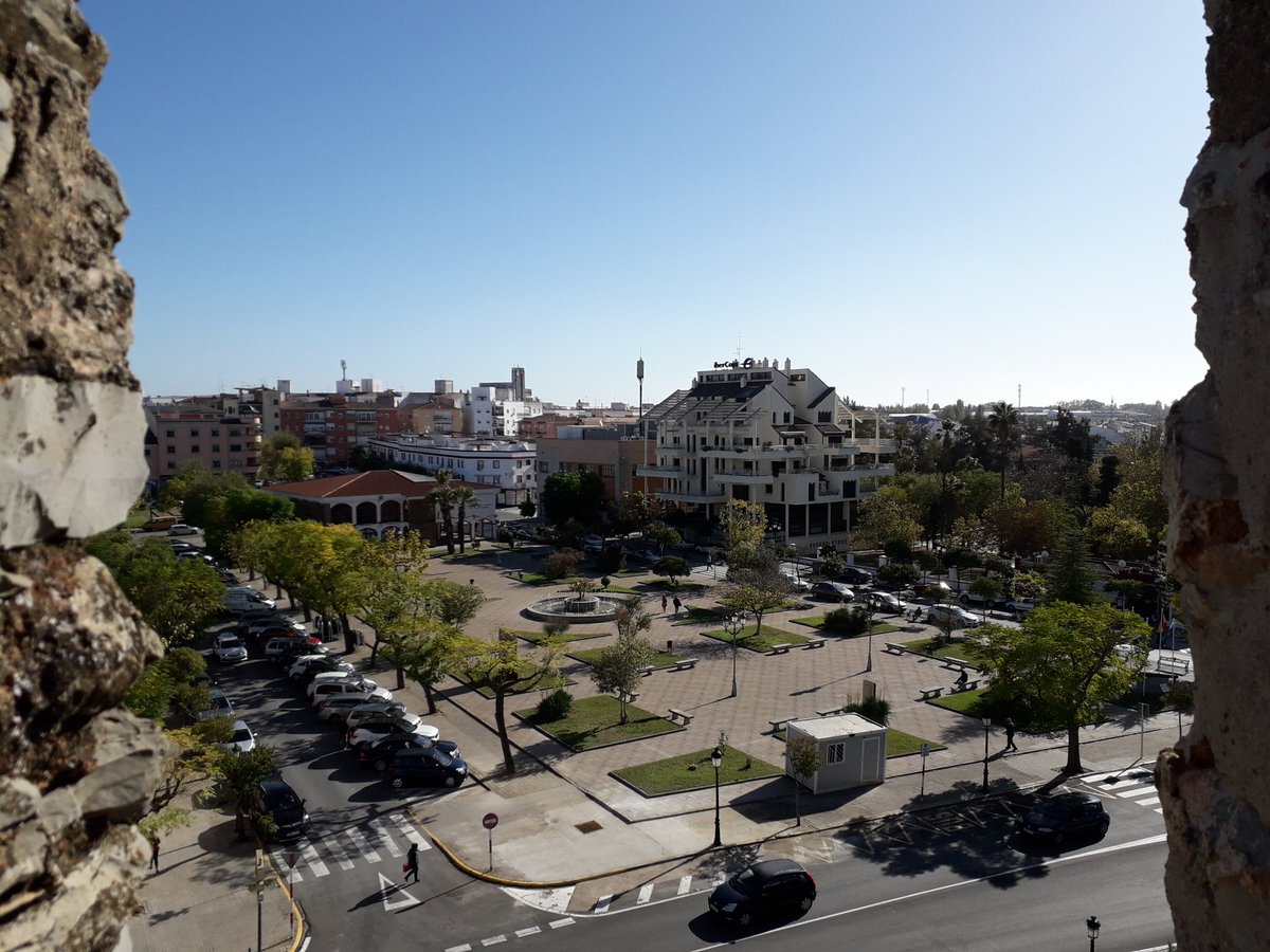 Turismodezafra's tweet photo. Buenos días.  Ya huele a feria #feriadezafra23 #zafra #extremadura https://t.co/De4QZ5Wn05
