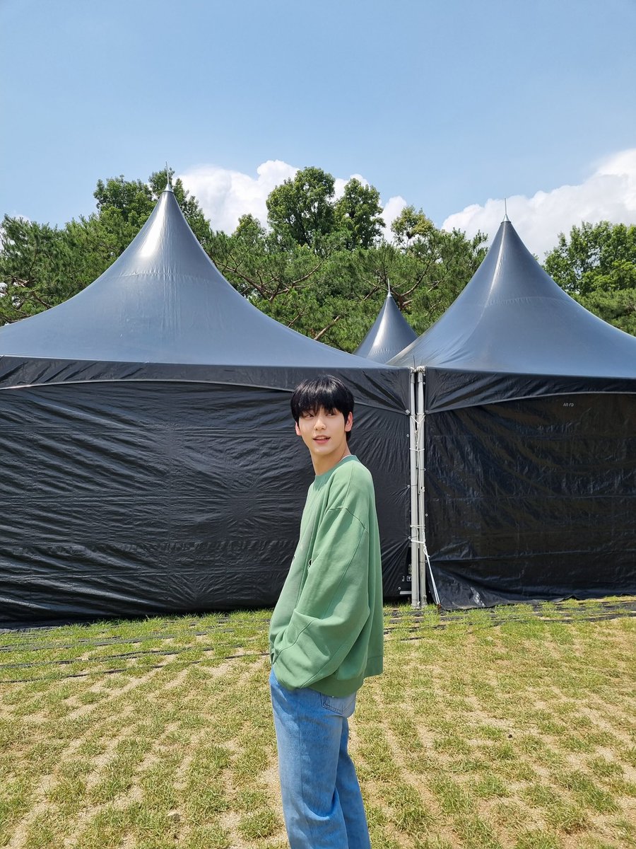 [230921] #TAEHYUN Weverse 

“the rocky road to becoming an instagram star…why are you feeling embarrassed? hahaha” 

<a href="/TXT_members/">TOMORROW X TOGETHER</a> <a href="/TXT_bighit/">TXT OFFICIAL</a>