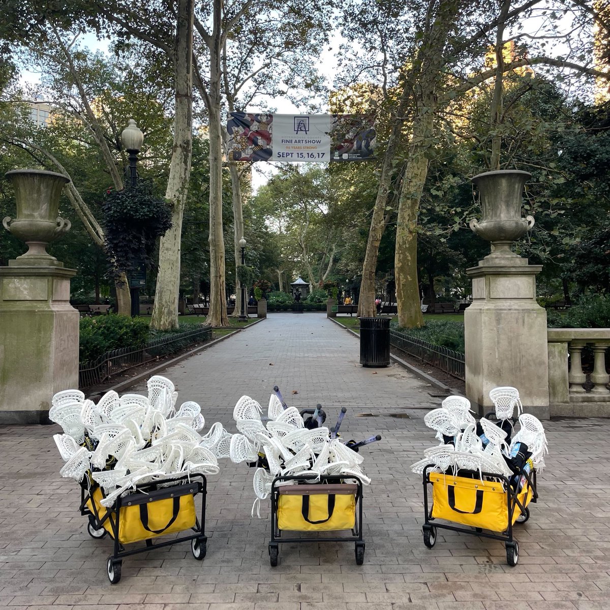 PremierLacrosse's tweet image. GOOD MORNING, PHILLY ☕️👋

Today in Rittenhouse Square, we’ll be handing out FREE PLL GIFTS for anyone who stops by! 👀🎁

Come see us until 10AM!