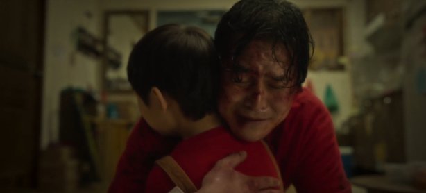 Bukan cuma salah satu drakor terbaik tahun ini, 'Moving' juga layak disebut salah satu series terbaik yg pernah ada di muka bumi. Luar biasa! 

Kapan lagi coba bisa nonton sajian superhero sepanjang 20 episode yg konsisten seru, intens &amp; mengaduk-aduk emosi sedemikian rupa dari