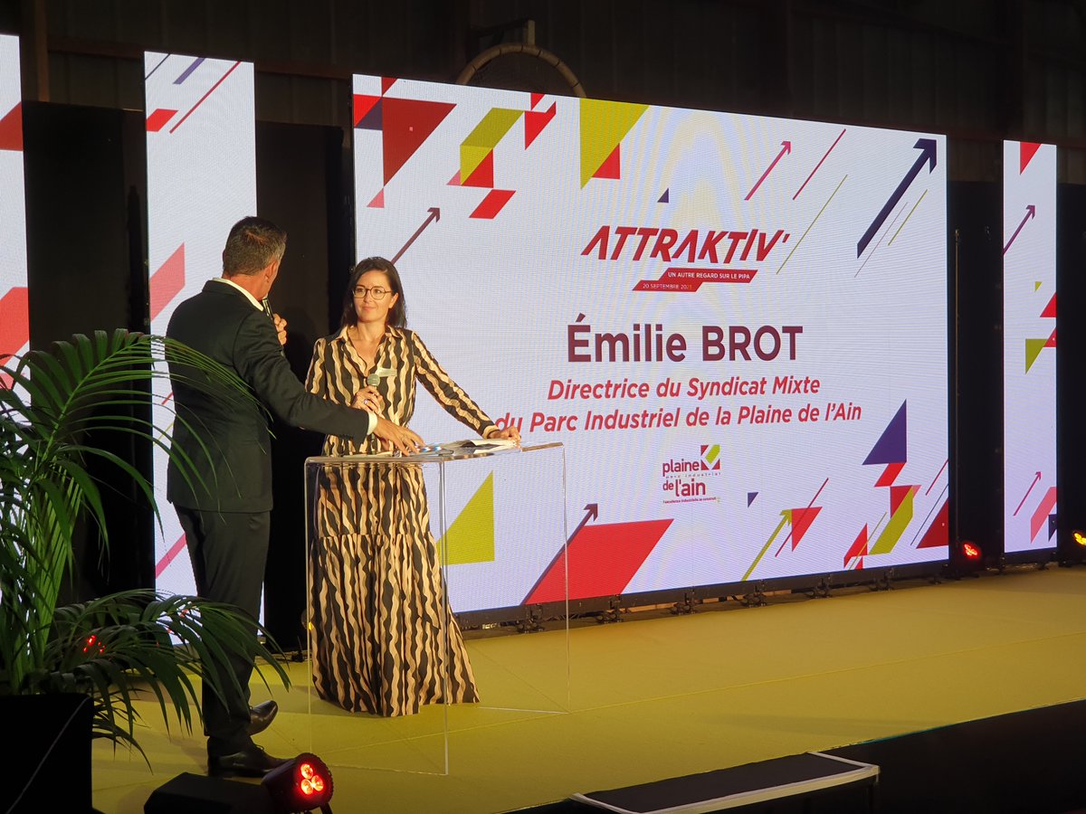 Un grand merci aux 200 participants qui sont venus hier soir au Rendez-Vous du PIPA 2023 ! Avec une intervention magistrale de <a href="/JuliadeFunes/">de Funès</a> qui a envouté la salle en exposant son analyse sur les questions du management ou du rapport au travail.