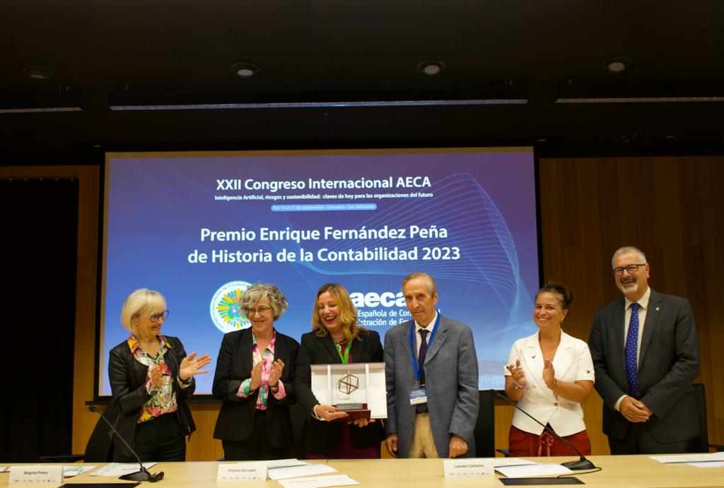 asociacionAECA's tweet photo. 🏆 Entregamos el 𝗣𝗿𝗲𝗺𝗶𝗼 𝗘𝗻𝗿𝗶𝗾𝘂𝗲 𝗙𝗲𝗿𝗻𝗮́𝗻𝗱𝗲𝘇 𝗣𝗲ñ𝗮 𝗱𝗲 𝗛𝗶𝘀𝘁𝗼𝗿𝗶𝗮 𝗱𝗲 𝗹𝗮 𝗖𝗼𝗻𝘁𝗮𝗯𝗶𝗹𝗶𝗱𝗮𝗱 𝟮𝟬𝟮𝟯 
#XXIICongtesoAECA
Enhorabuena!!!🥳 https://t.co/EJLDubkHzn