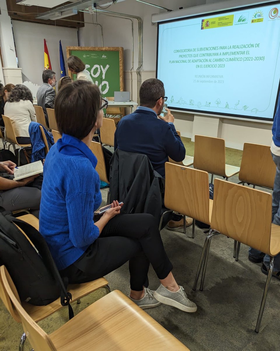 ctforestal's tweet photo. Hoy Maitane Erdozain y @sermigmag asisten a la reunión inicial de la convocatoria de proyectos para la adaptación al cambio climático de la @FBiodiversidad para presentar el proyecto #REFORADAPT #ProyectosFB https://t.co/WccZiVGufM