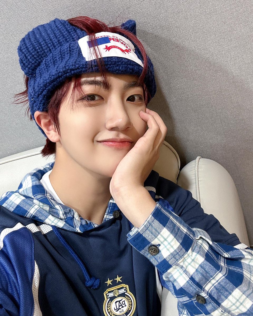 함냥이 고양이 수염 폼 미쳐땅😻