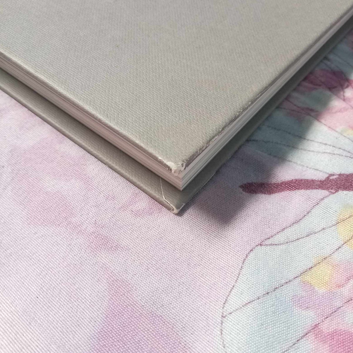 sodaconecart's tweet image. 🛒 #scnsells

wts lfb ph tbz

THEBOYZ Maverick unsealed album storybook ver + cloud pochacco pc holder

₱185 + pf + lsf

- cd only
- corners have somes small dents and discoloration
- onhand
- PAYO / 3 day Dop
- ❌ sensitive buyers

MOP: G-CASH
MOD: GGX

📍Cavite 🇵🇭

‼️dm/reply