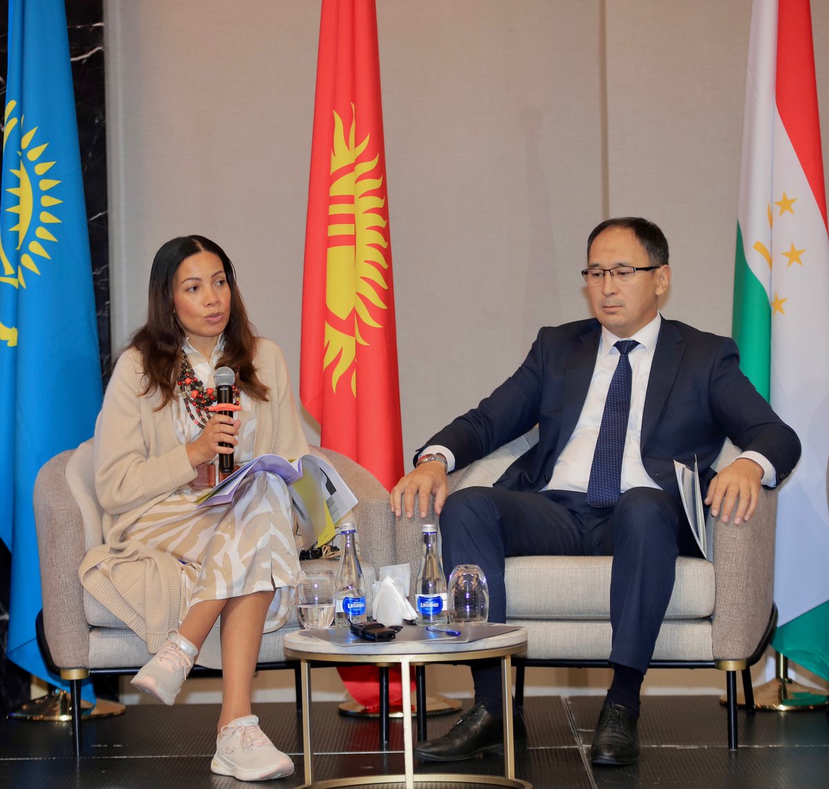 #EU supports building resilience to #climatechange in Central Asia.

Today the high-level regional dialogue on #earlywarning systems for #climateresilience gathered together representatives of Governments of 🇰🇿🇰🇬🇹🇯🇹🇲🇺🇿.

#EU4KG #EU4Environment