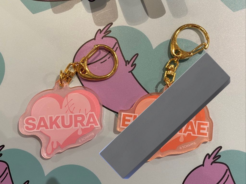 toarurabbit's tweet photo. LE SSERAFIM CAFE ルセラフィムカフェ ルセラカフェ 交換 アクリルキーホルダー

【譲】サクラ
　　
【求】チェウォン

都内or横浜手渡し希望です。
お気軽にリプよろしくお願いします。

#LE_SSERAFIM #ルセラカフェ https://t.co/BTYyRtOeoj
