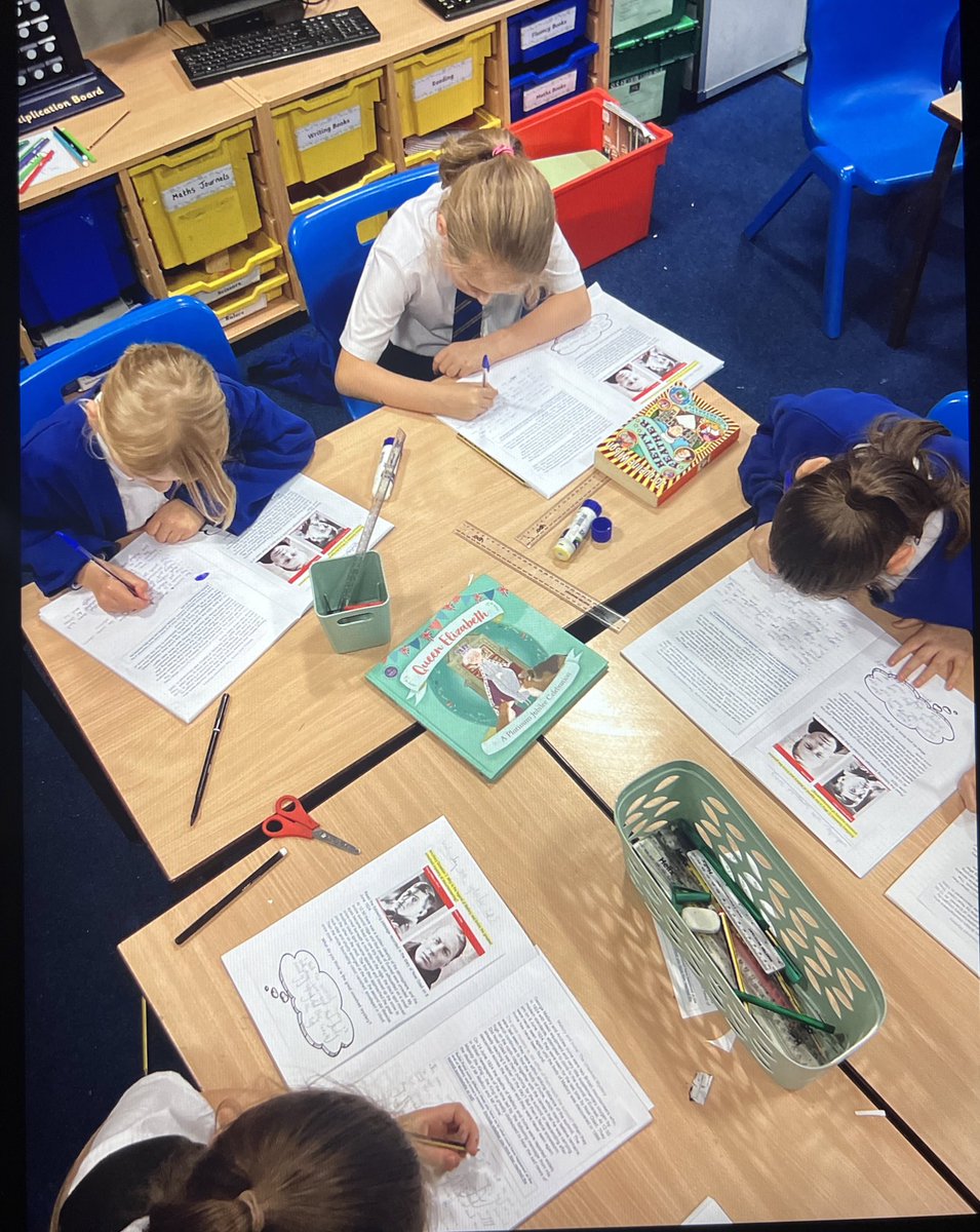 Mrs Richardson tweet media
