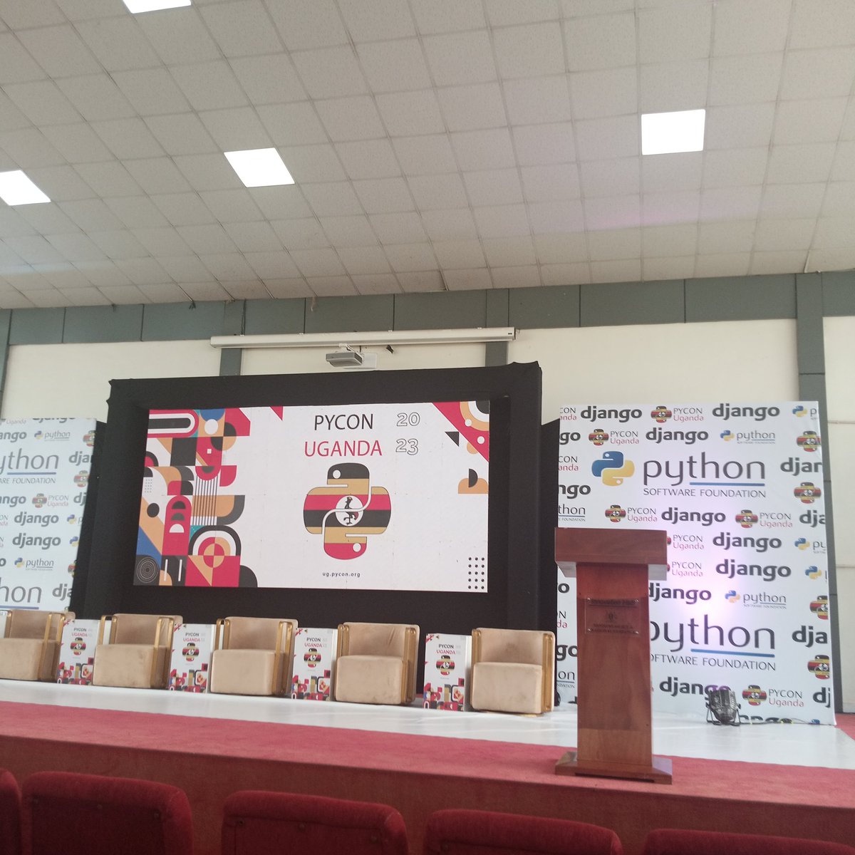 Mu_Cynthy's tweet image. The first ever of it's kind in🇺🇬 @pyconuganda  come and join us to learn Python