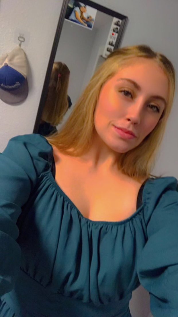 thatguyvet's tweet photo. This is my daughter.

I’m so proud of the woman she’s become. She’s strong, extremely intelligent, kind and caring. 

And she is an absolute beauty to boot

… I made that. 👀 https://t.co/A41W3NPhev