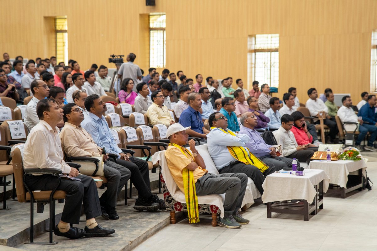 TripuraPanch's tweet image. An Interactive session with all BDOs, PRDOs, POs, PEOs and all other field functionaries.