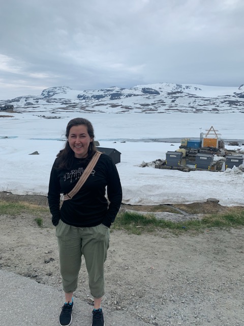 BIDMC CV Fellowship (@bidmcvfellows) on Twitter photo Next on #BIDMCVFellowSpotlight: Meet <a href="/KatieV_MD/">Katie V</a>, current F1!
Training: Rochester Med, BI IM
Clinical Interest: HF, Crit Care
Research: Med Ed + MCS (works w/both <a href="/WilsonGrandinMD/">E. Wilson Grandin, MD</a> and <a href="/CardioNerds/">CardioNerds</a>!)
Fun Fact: Katie loves traveling, ultimate frisbee, and dabbling in disc golf! Next on #BIDMCVFellowSpotlight: Meet <a href="/KatieV_MD/">Katie V</a>, current F1!
Training: Rochester Med, BI IM
Clinical Interest: HF, Crit Care
Research: Med Ed + MCS (works w/both <a href="/WilsonGrandinMD/">E. Wilson Grandin, MD</a> and <a href="/CardioNerds/">CardioNerds</a>!)
Fun Fact: Katie loves traveling, ultimate frisbee, and dabbling in disc golf!