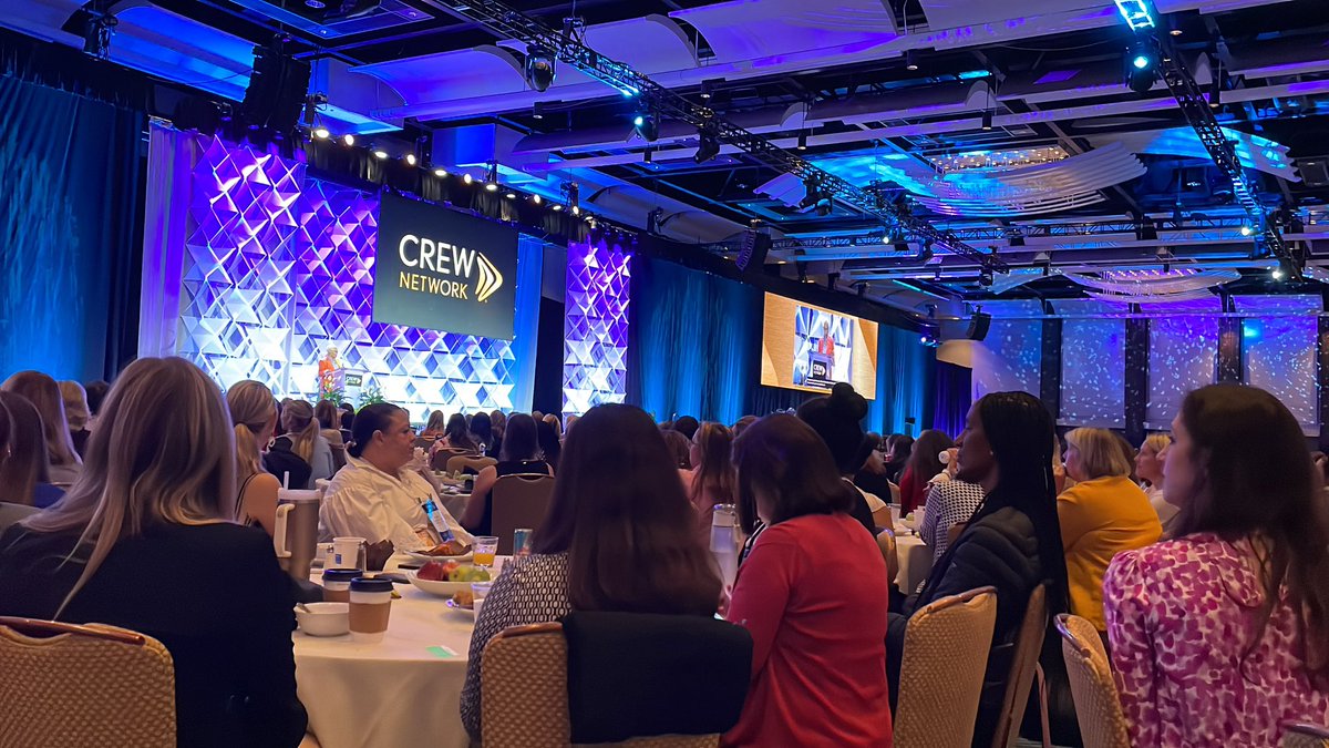 rwpritchett's tweet photo. Commercial real estate women gathered again! Love these women!! #CREWConvention @adamsandreese #CREwomen https://t.co/plcYBeXD3N