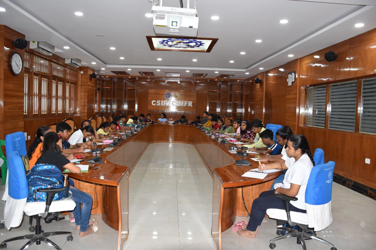 CIMFR_CSIR's tweet photo. The celebration of the 82nd CSIR Foundation Day started with a burst of creativity at CSIR-CIMFR, Dhanbad! Employees’ children showcased their artistic flair and eloquent thoughts in the drawing and essay competition today.
#CSIRCIMFR #FoundationDay #CreativeMinds #inspiration https://t.co/kG2uhVWXLz