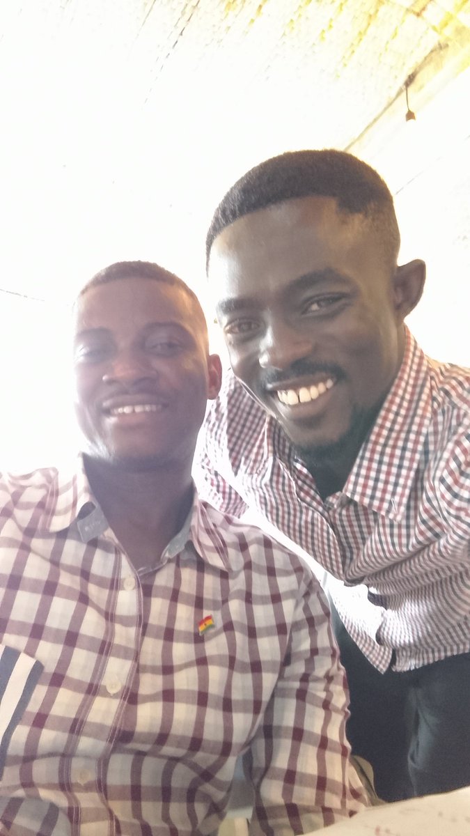 Teacher and pupil repping at #AfriConEU 💥
Now books aside, let's get digitally innovative.
#AfricConEUBootcampinGhana 
#hapaSpace 
#hapaImpacts
#WeAreHapa

@hapaspace 
@AfriConEU