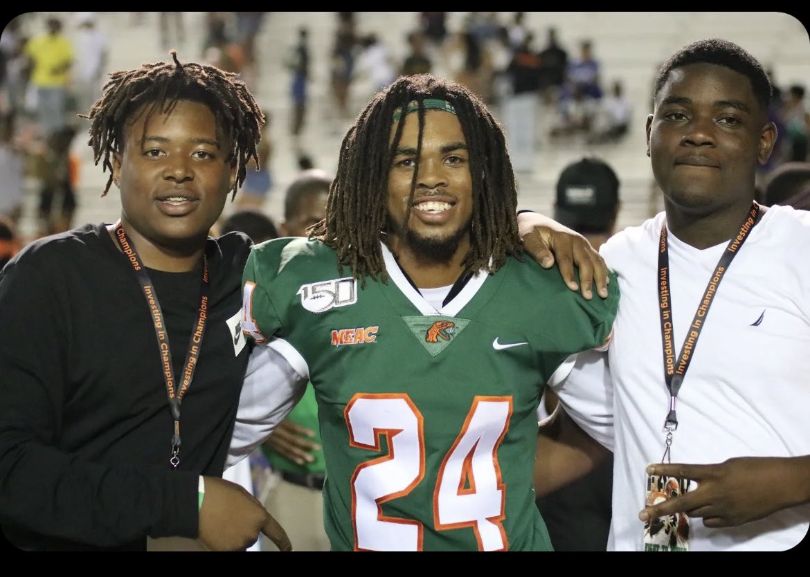 These boys been rocking and rolling since elementary days Happy Birthday to you both <a href="/JoinerJaquez/">Jaquez Joiner</a>  and <a href="/DaviyonHawkins1/">Daviyon-Hawkins-Ingram</a>!! Born same day same hospital!!! 🧡🖤🧡🖤