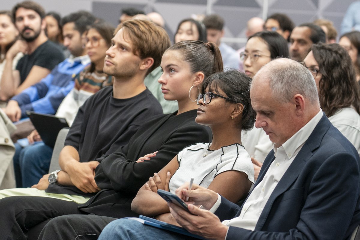 PolisLSE's tweet photo. A fantastic turnout, both online and in person, for last night's event to launch our 2023 report #GeneratingChange with @GoogleNewsInit! 🤩
#JournalismAI
Follow the thread for more 📸🧵👇 https://t.co/KxiYD5kYY9