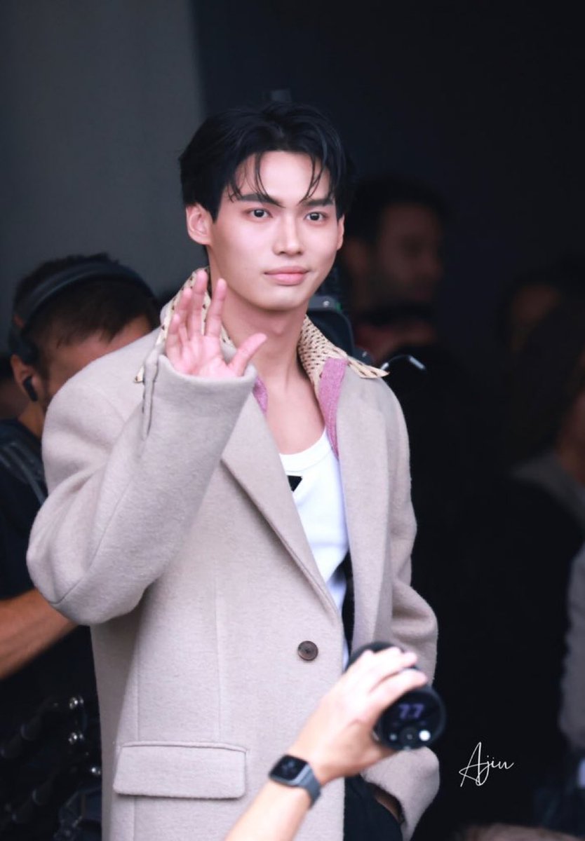 WinmetawinO's tweet photo. ลุควันนี้ เต็ม 10 ไม่หัก หล่อ

BA PRADA WIN
#PradaSS24
#PradaSS24xWin https://t.co/axRejYYYXT