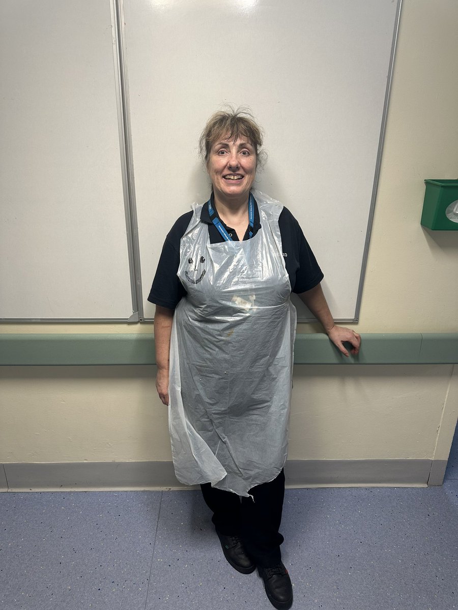 Here we have the lovely Caroline! Caroline is our PSA, our patients would be very hungry and thirsty without her! Caroline has been with us since 2019. #meetourstaff @shelleyp1976 @kjbwells