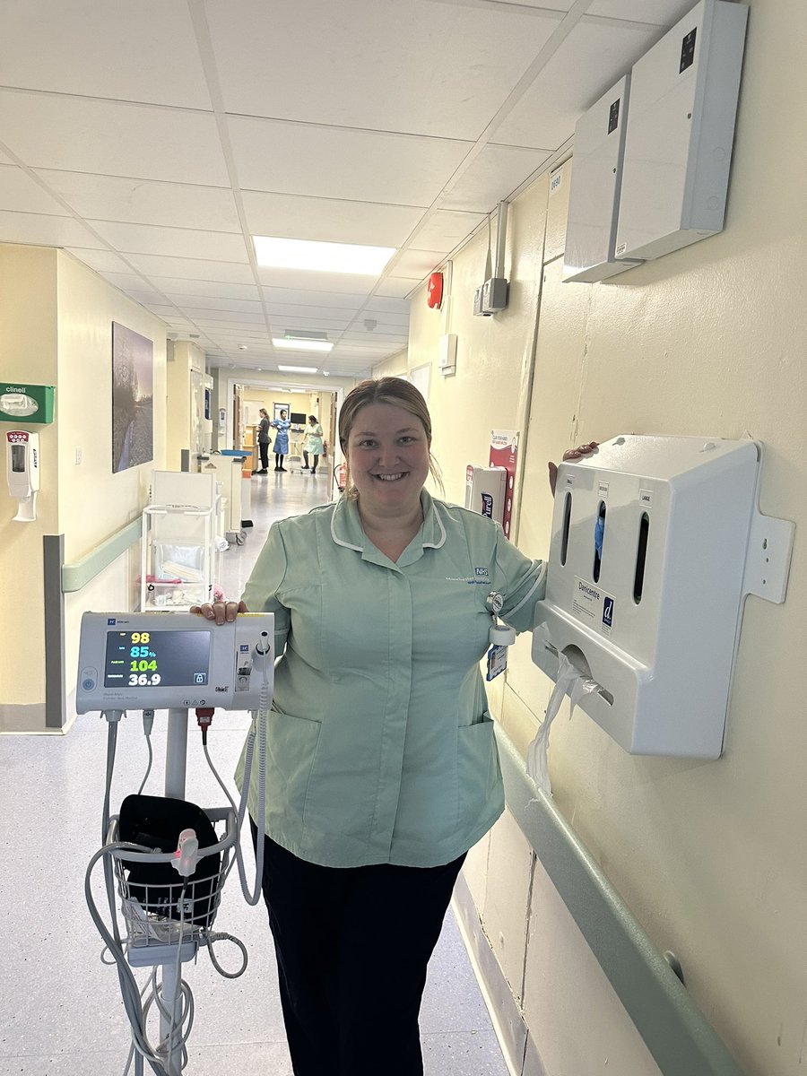 Next up it’s Gemma, Gemma is one of our nursing assistants and has been on f4 for almost 12 months now. The part of her job she enjoys the most is making the patients laugh! #meetourstaff @shelleyp1976 @kjbwells